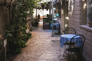 Caché Bistro Mendoza patio