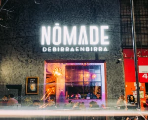 Nomade Bar Fachada