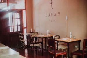 Café Cacan Interior