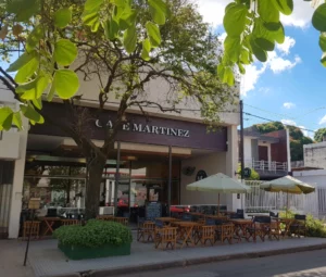 Café Martínez - Güemes Fachada