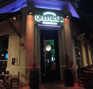 La Estación Bar Fachada