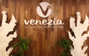 Heladería Venezia y Cafetería Fachada